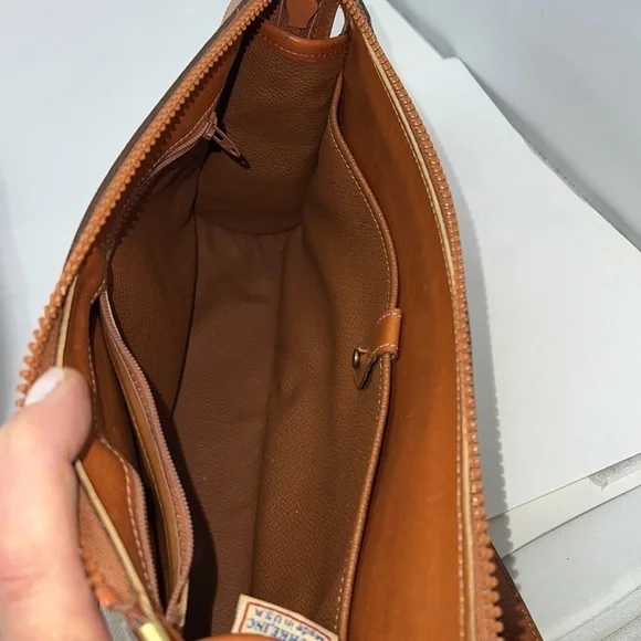 Dooney & Bourke Ivory Cream Pebble and Brown Leather Zip Crossbody Shoulder Bag - Picture 13 of 14